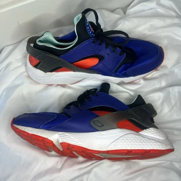 Nike Air Huarache “Swoosh On Tour” Sneakers 👟 | Men’s 10.5 - Picture 2 of 7